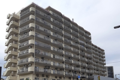 【外観】 | 朝日プラザ岸里第一 | 外観は落ち着いています