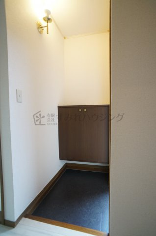 ボナミ田中ハイツの玄関