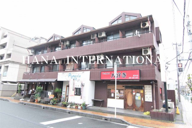 ウスタロスＴＫの外観