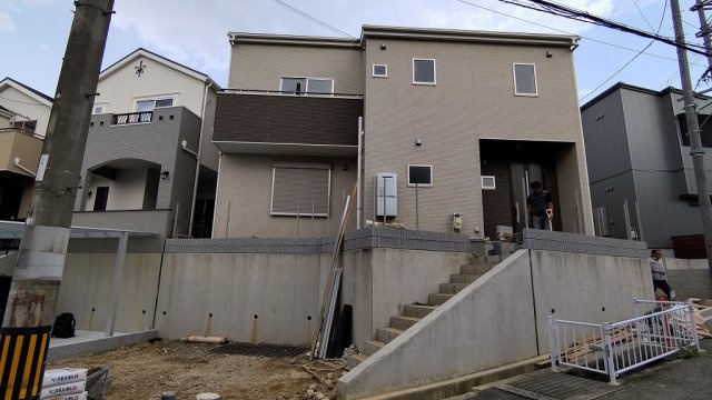 箕面市稲５丁目の新築一戸建の外観