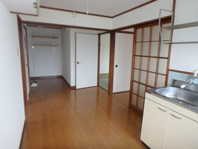 【居間・リビング】 | 俊成ビル