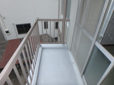 【バルコニー】 | 俊成ビル