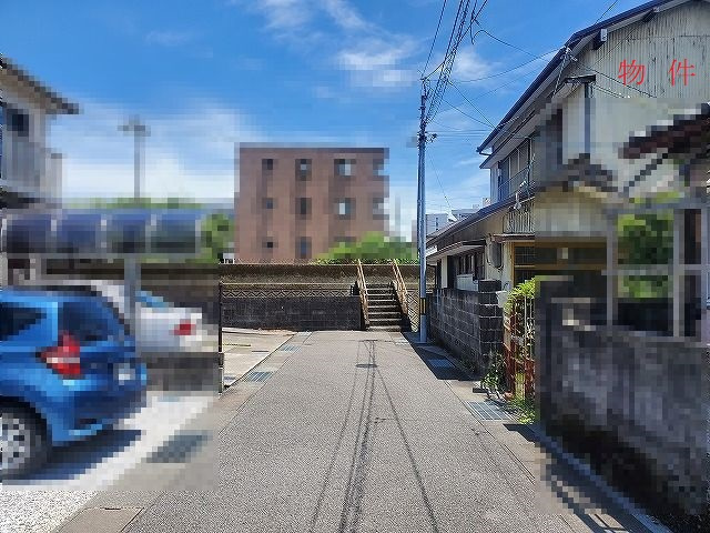 愛宕山南町　土地の前面道路含む現地写真