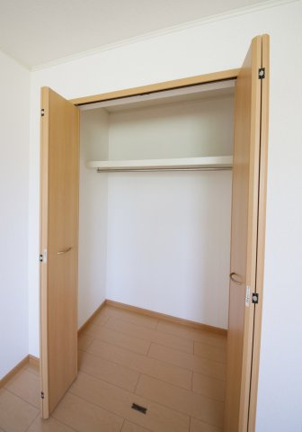 メゾン　ラダーの収納