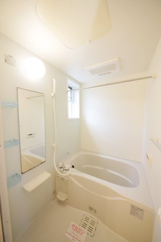 メゾン　ラダーの浴室