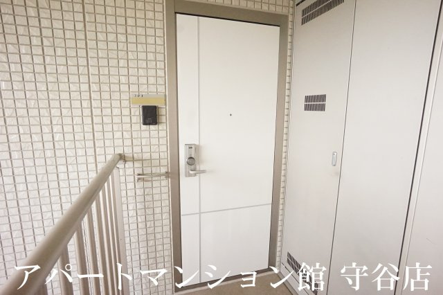 ヴァン・ボヌールⅡの玄関
