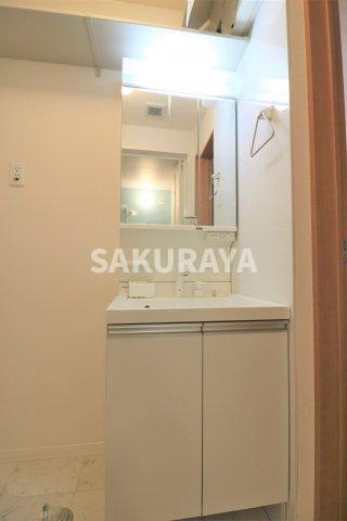 ボーセゾンの独立洗面台|2021年撮影。現況と異なる場合がございます。