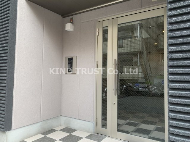 レジーナ天神のエントランス|ゆとりのあるエントランスです