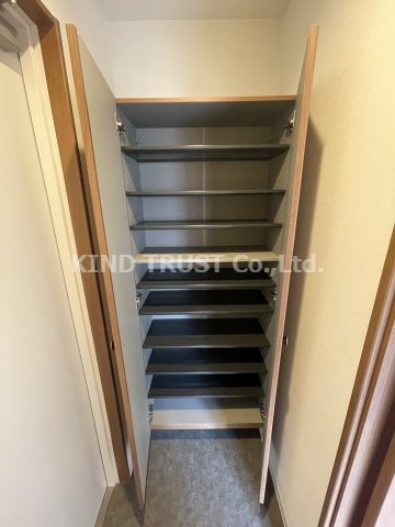 レジーナ天神の収納|ちょっとした収納スペースも充実しています