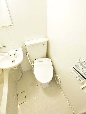 【トイレ】 | サニネス阿佐ヶ谷A棟 | 3点ユニットバス、温水洗浄便座