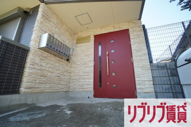 Chez Plaisant(シェ・プレゾン)のエントランス