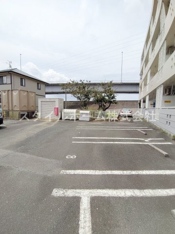 【駐車場】 | ボナールⅢ | 駐車場があります