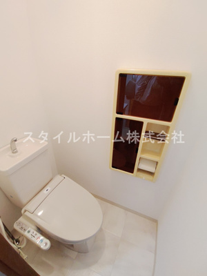 【トイレ】 | ボナールⅢ | 落ち着いた色調のトイレです
