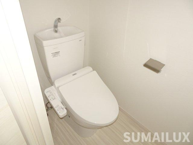 熊本市中央区黒髪５丁目のアパートのトイレ