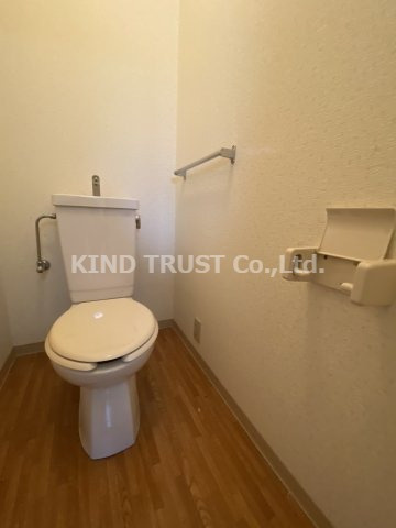 サンサーラビル南森町のトイレ|シンプルで使いやすいトイレです