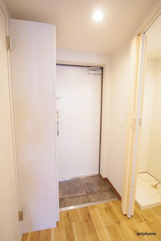 セゾンラトゥールMIYAKOJIMA 仲介手数料無料の玄関