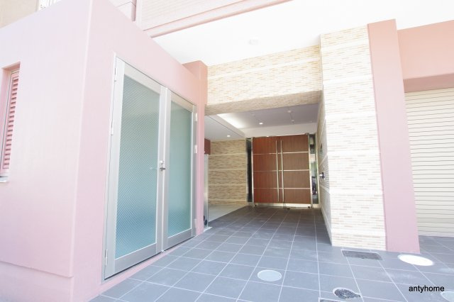 セゾンラトゥールMIYAKOJIMA 仲介手数料無料のエントランス