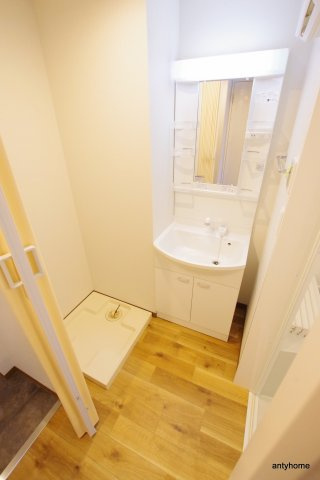 セゾンラトゥールMIYAKOJIMA 仲介手数料無料の洗面所