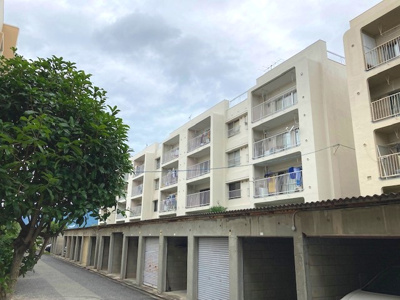 【外観】 | 鈴が台団地分譲住宅F棟 | 鈴が台団地分譲住宅F棟　鈴が台バス停徒歩3分で通勤・通学に利用できます