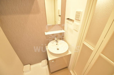 【独立洗面台】 | エスリード大阪梅田リュクス | 独立洗面台で身支度をすべて済ませてしまいましょう