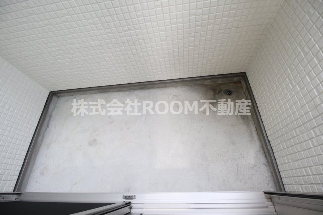 ルーチェ吉尾のバルコニー|暖かな日差しのふりそそぐバルコニー