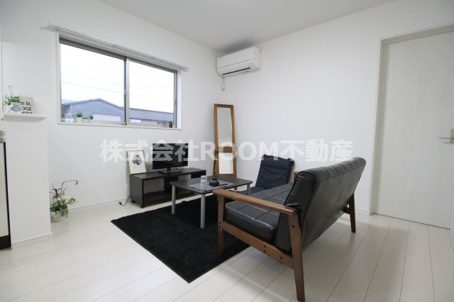 ルーチェ吉尾の居間・リビング|ゆったり過ごせるリビングです