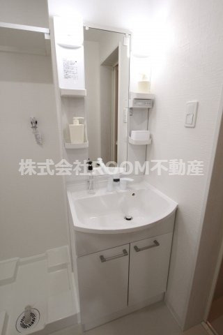 ルーチェ吉尾の独立洗面台|独立洗面台で身支度をすべて済ませてしまいましょう