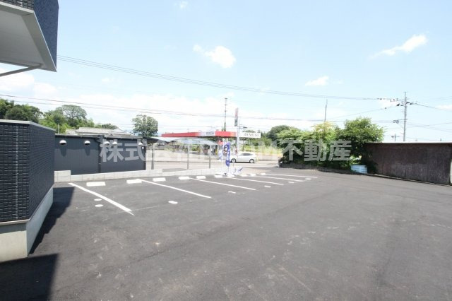 ルーチェ吉尾の駐車場|カースペースがあります