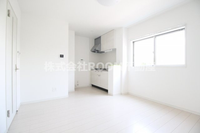 ルーチェ吉尾の居間・リビング|ゆったりとしたリビングです