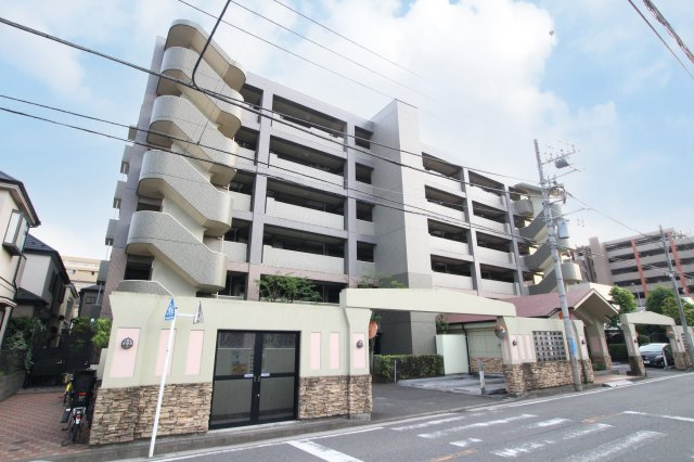 アドヴァンス鶴見アネックス（鶴見区江ケ崎町）の外観|アドヴァンス鶴見アネックス  リノベーション　3LDK+2W　収納豊富　テラス・専用庭　フラット35適用可　オートロック　2000年7月築　南武線「尻手」駅徒歩18分　全戸駐車場付き　　