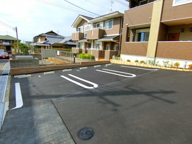 LN藤沢台の駐車場