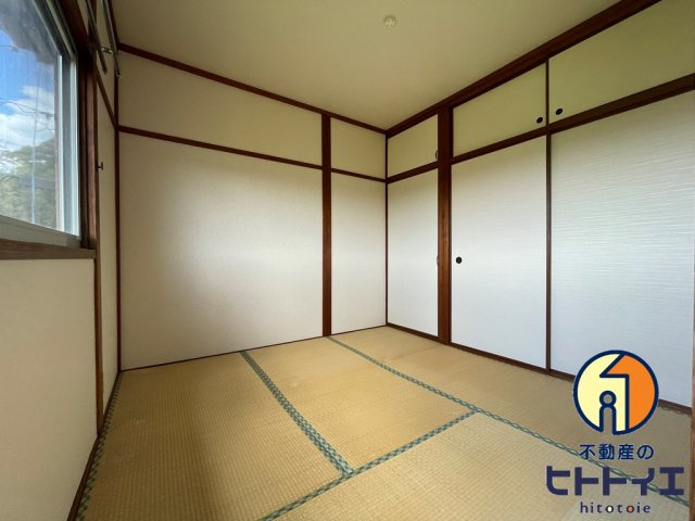 コガコーポの内装