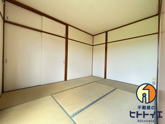 コガコーポの和室