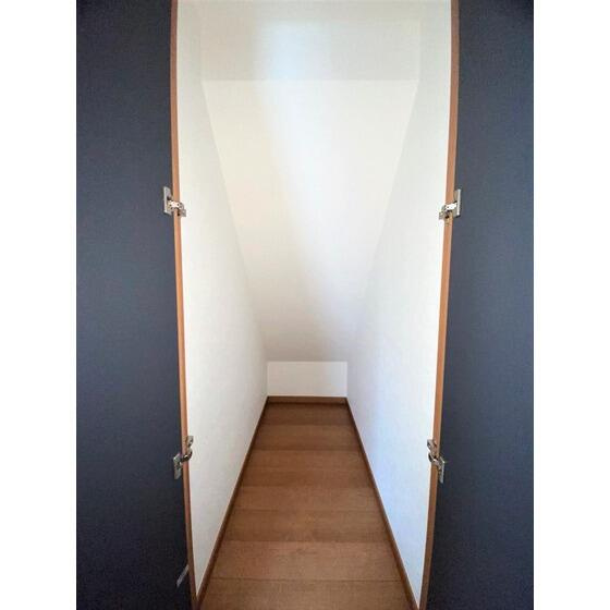 クローゼット内