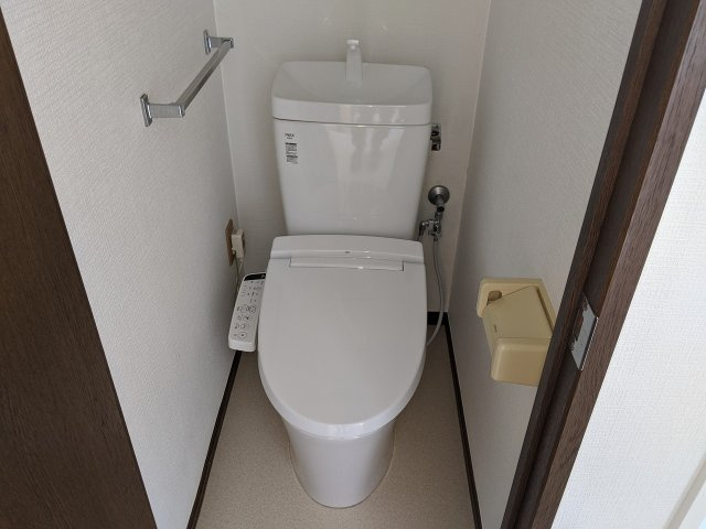 王塚コーポのトイレ|1階トイレ