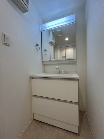 claro aqua 歌島の独立洗面台