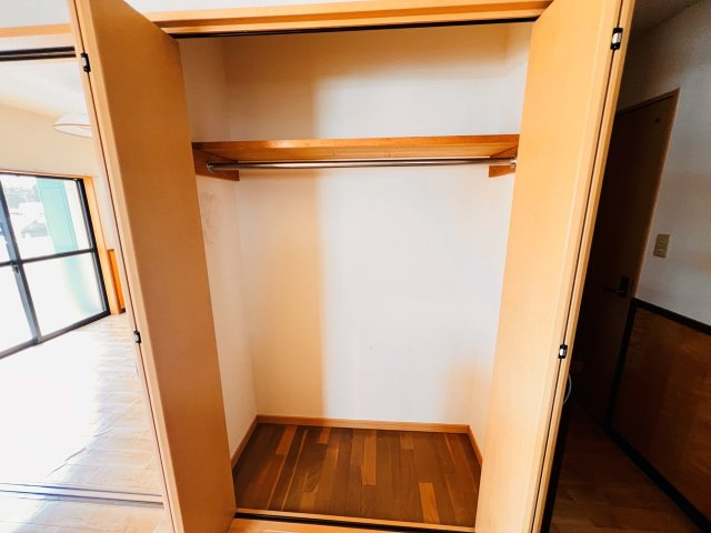 リバティー室岡の収納