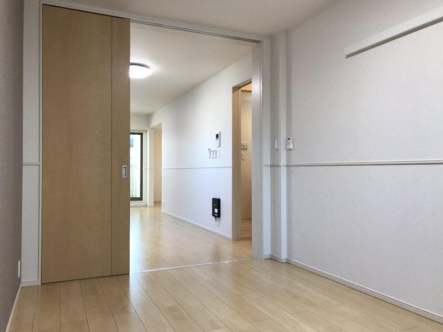 ポラリスの洋室