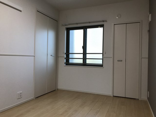 ポラリスの洋室