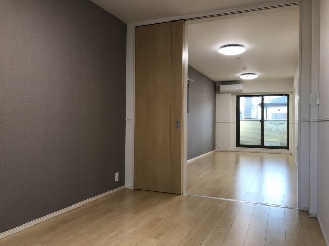 ポラリスの洋室