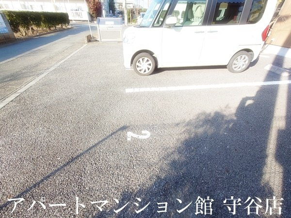 アルファビレッジ豊岡の駐車場
