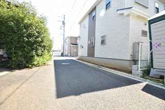 【前面道路含む現地写真】 | 北西側幅員4.23ｍ～4.38ｍ公道