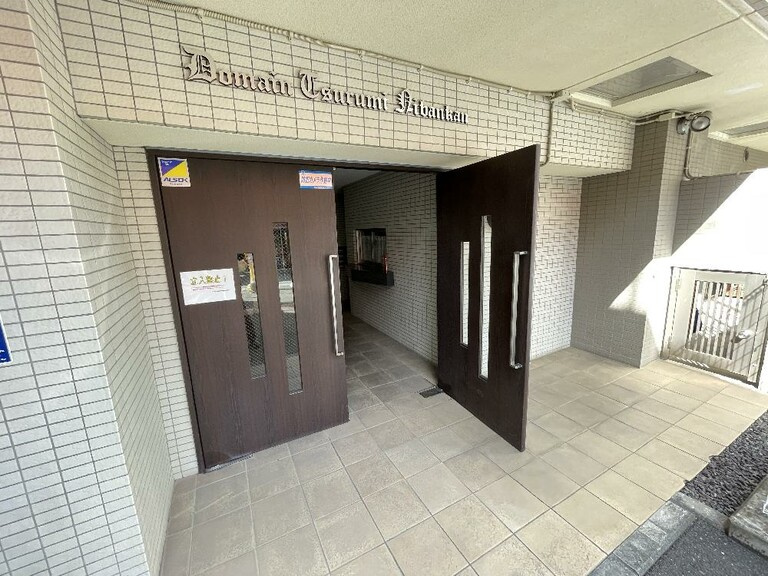 ドメイン横濱鶴見弐番館（鶴見区鶴見中央4丁目）のエントランス|毎日通るエントランスはこのようになっています