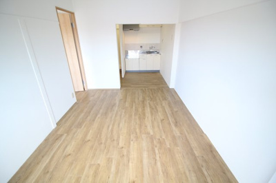 【居間・リビング】 | リーガルハウス板宿