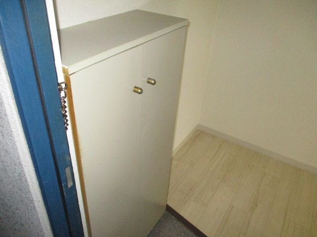 【玄関】 | アベニュー中加賀屋