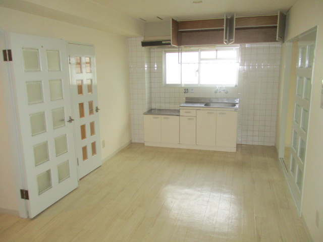 【居間・リビング】 | アベニュー中加賀屋