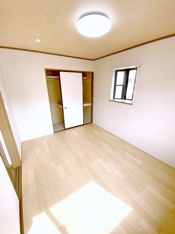 ファーストハイツ Ａ＆Ｂ＆Ｃの洋室