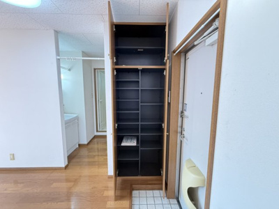 【玄関】 | メゾンプレジール