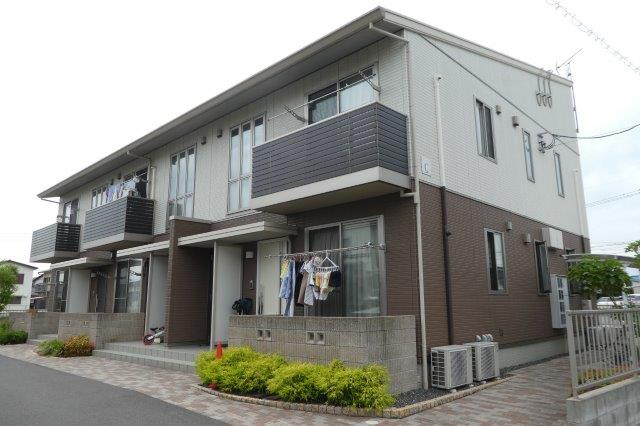 倉敷市田ノ上のアパートの外観