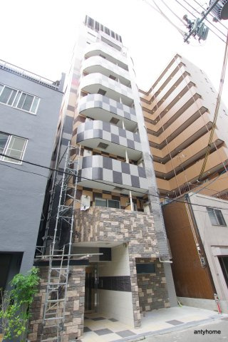 メゾニティクイーン阿波座 仲介手数料無料の外観